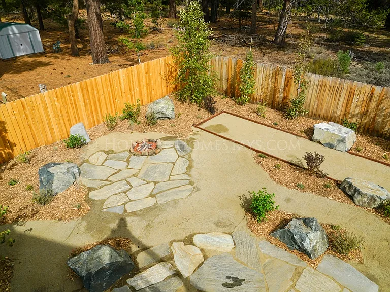 1759 Arrowhead Ave — Photo 32