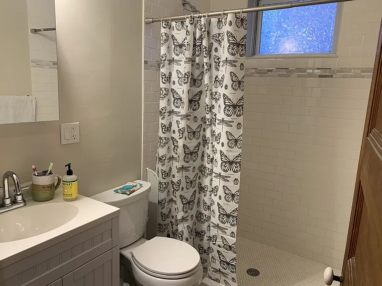 164 Saint Alphonsus St #3C — Photo 9