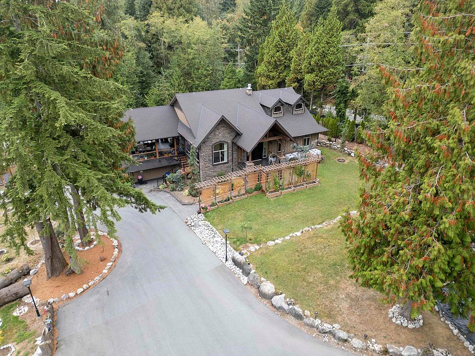 1st image of 27242 Dewdney Trunk Rd