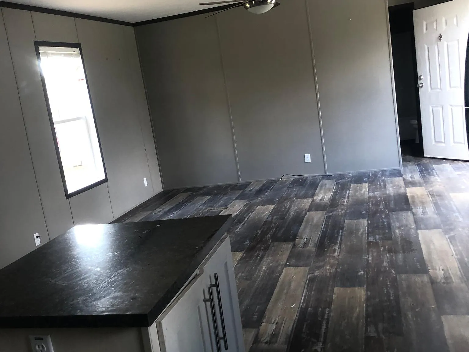 13961 Hartman Ln — Photo 2