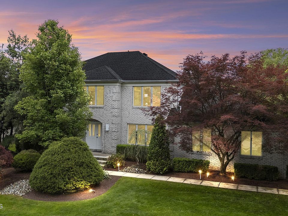 1st image of 5 Emmons Court
