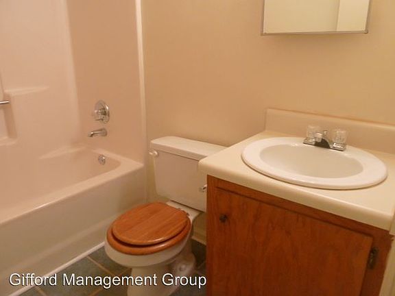 3rd image of 9117 Chesapeake Blvd APT 02