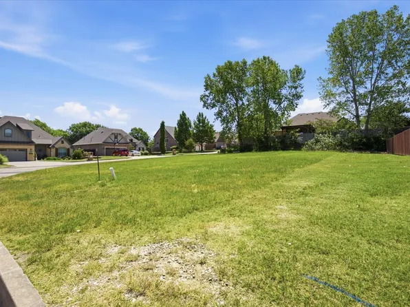 Magnolia Dr, Ada, OK 74820
