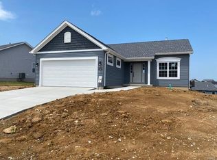533 Lakewood Dr, Moscow Mills, MO 63362