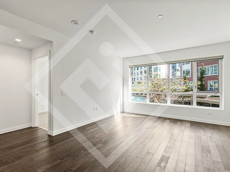 110 Channel St #4I5 — Photo 2