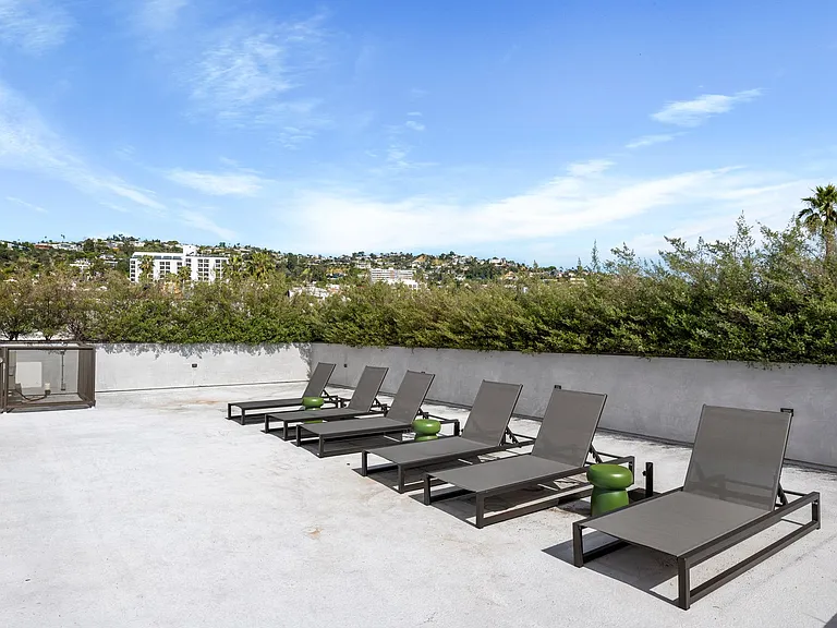 TALA Residences at 829 Larrabee Street — Photo 5