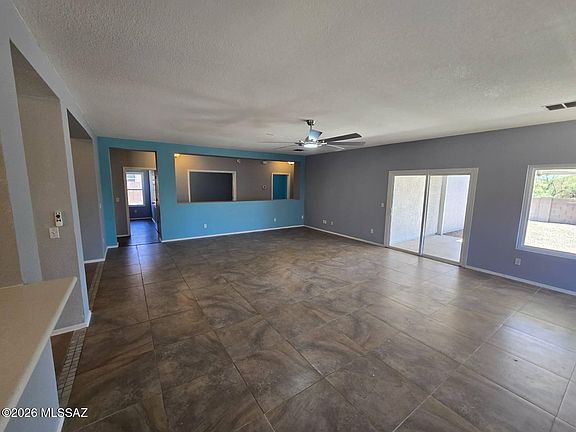 5th image of 504 S Sterling Vistas Way