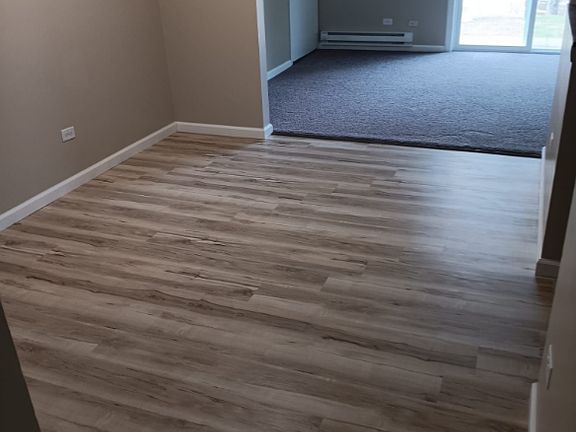 4th image of 1518 Crimson Ln APT 1A