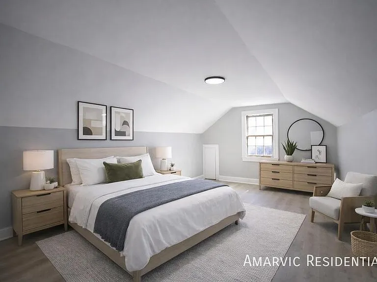 1602 Waverly Ave — Photo 13