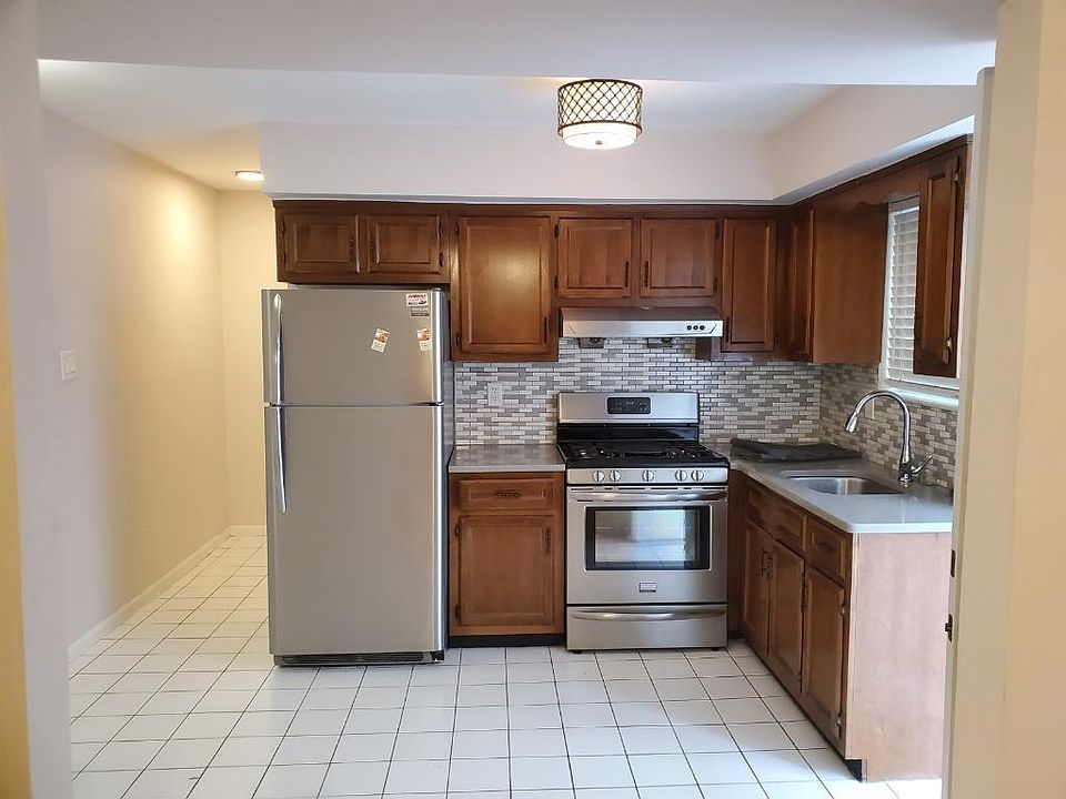 1st image of 26 Braisted Ave #1R