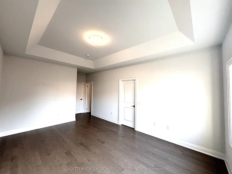16 Donnacona Dr — Photo 15