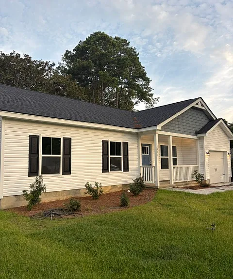 1833 Woodland Rd — Photo 2