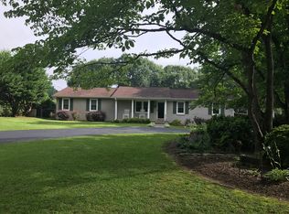 220 Terrace Ln, Simpsonville, SC 29681