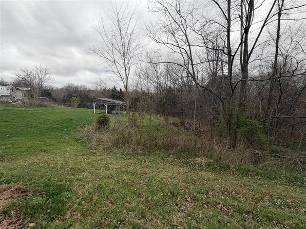 200 Richardson Rd, Summer Shade, KY 42166