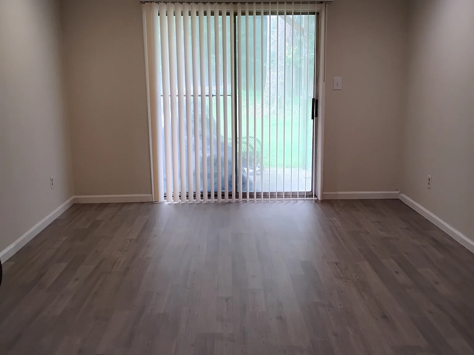 310 Briarwood Ln — Photo 1