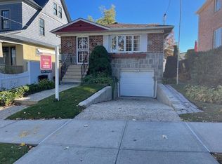1415 157th St, Whitestone, NY 11357