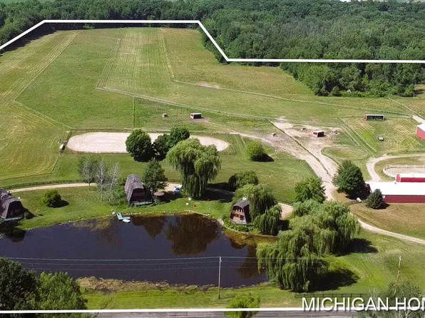 61160 34th Ave, Bangor, MI 49013