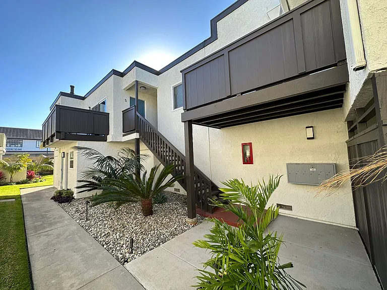 4902-4922 Charlene Circle — Photo 23