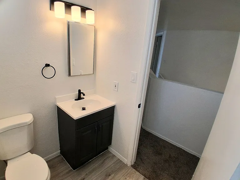 1715 E. Pepper Circle — Photo 6