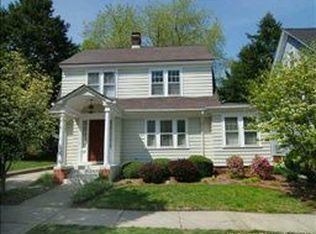 12 Woodbury St, Providence, RI 02906