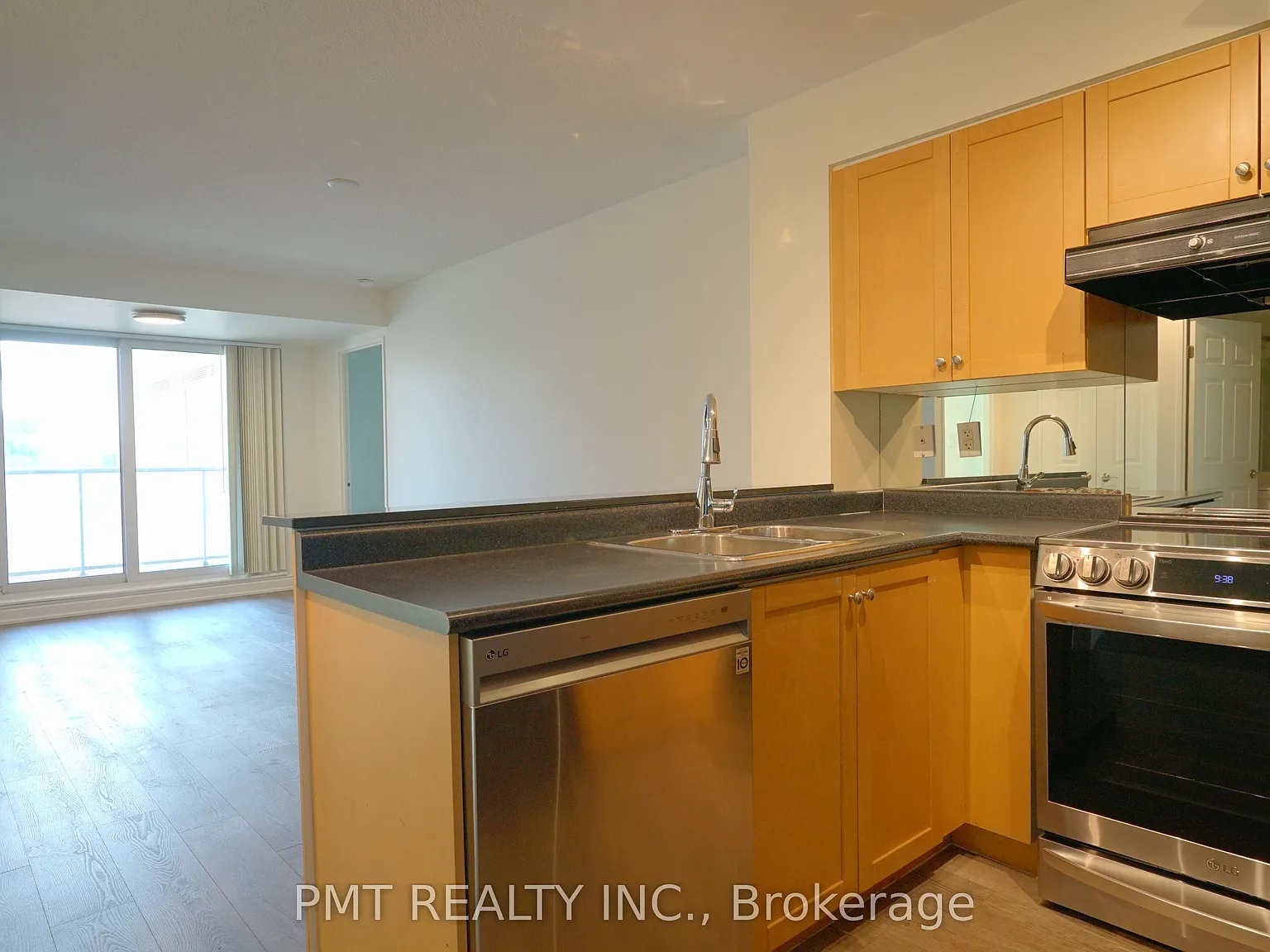 2 bed, $2,950 — Photo 3