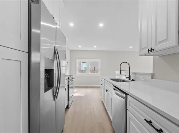 313 E Lorengo Ave, Norfolk, VA 23503