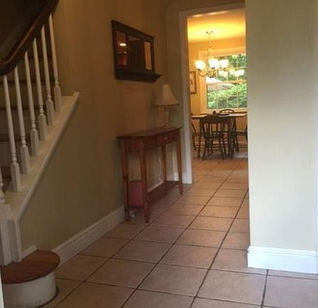 2nd image of 3496 Ivy Dr