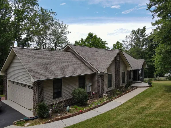 298 Cedar Point, Galax, VA 24333