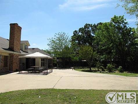 3rd image of 603 River Oaks Dr