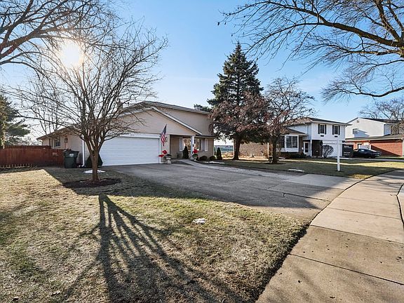 2nd image of 2019 E Avon Ln