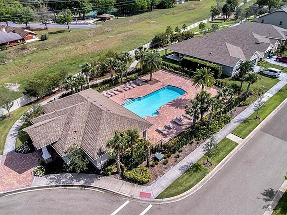 5th image of 544 Seven Oaks Blvd