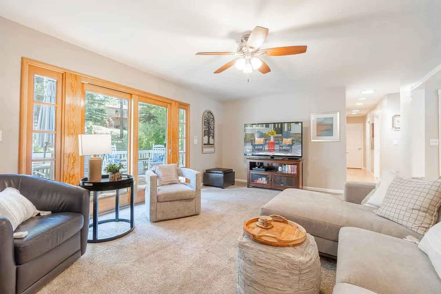 3 bed, 2.0 bath, 1894 sqft, $8,765 — Photo 3