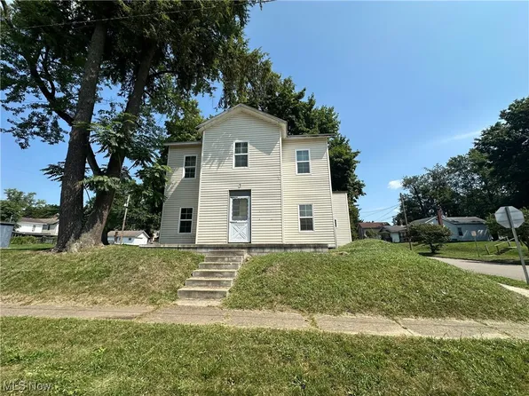 338 Maiden Ln, Wooster, OH 44691