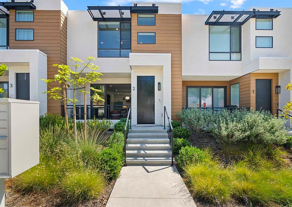 1st image of 1045 32nd St #2