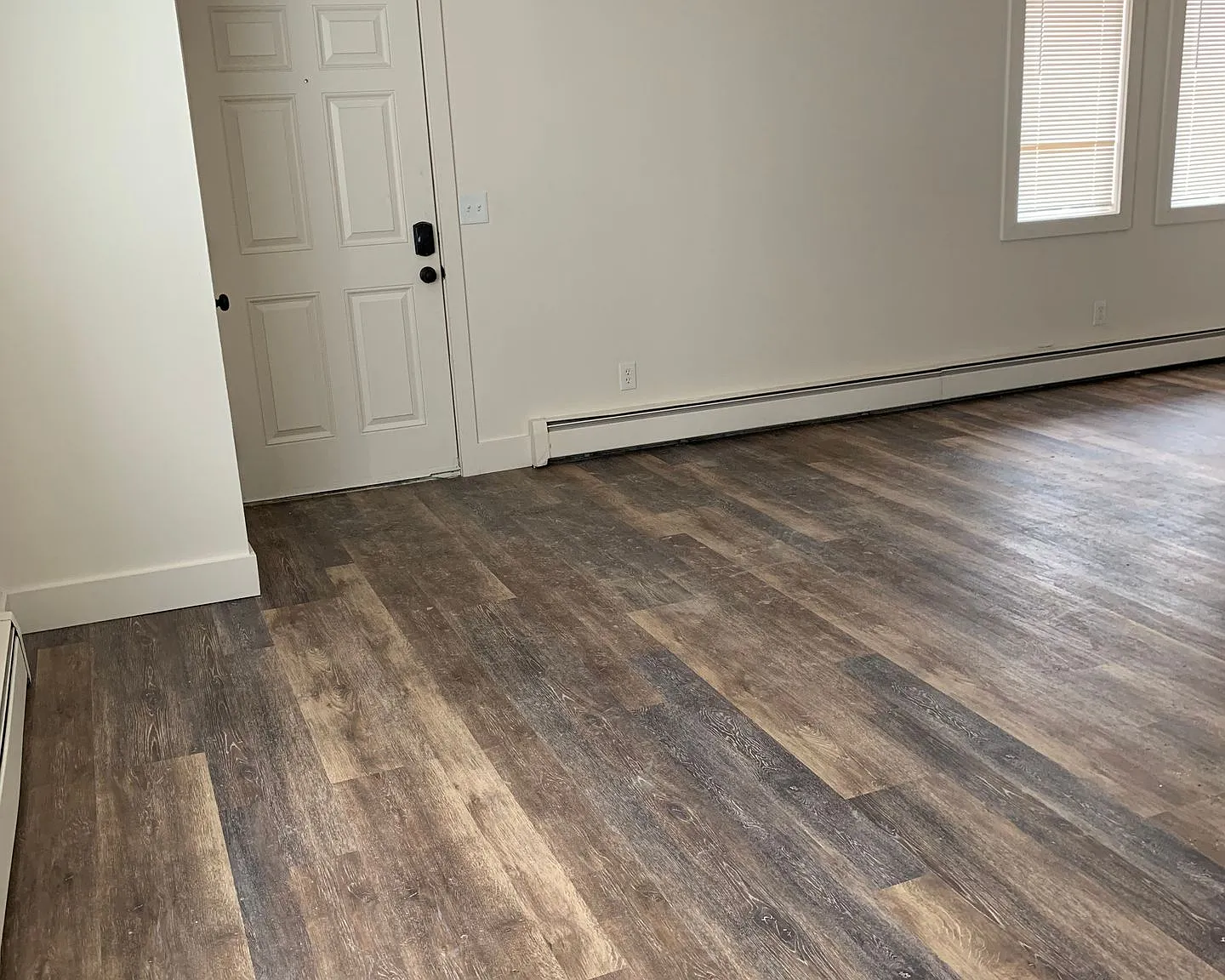 2 Bdrm 1 Ba | Baxter & Northern Lights Area | Available Now!! — Photo 3