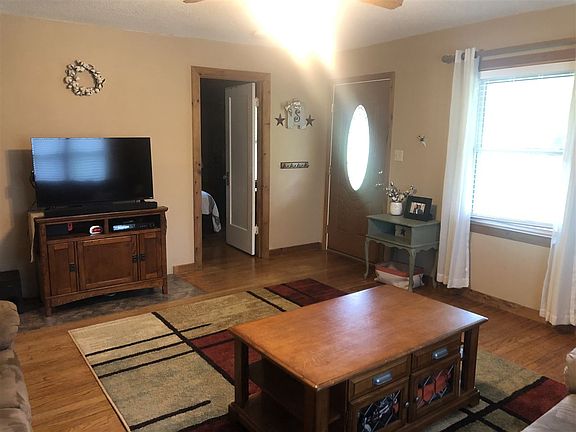 4th image of 1118 Key Largo Ln
