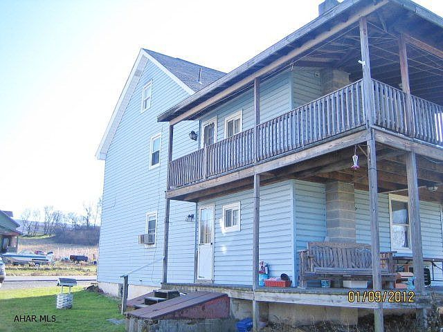 2nd image of 124 Pinecroft Ave