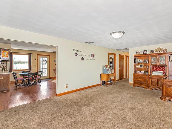 4th image of 2518 S 825 W