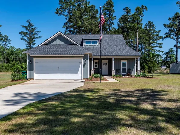 186 Live Oak Dr, Leesburg, GA 31763