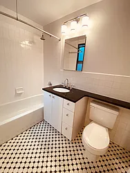 Rented by Metropolis Real Estate of Manhattan