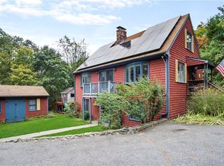 313 Log Rd, Burrillville, RI 02830