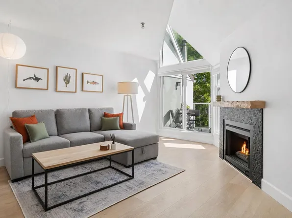 2020 W 8th Ave #408, Vancouver, BC V6J 1W5