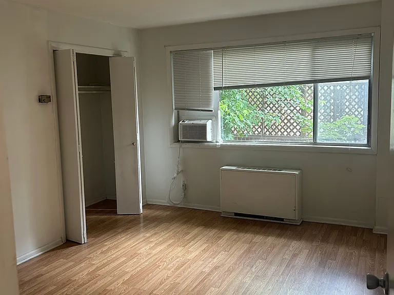 4455 Macarthur Blvd — Photo 5