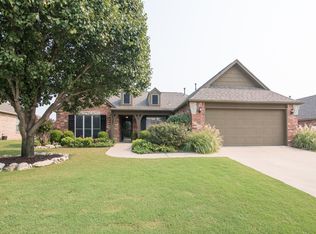 15207 E 88th Pl N, Owasso, OK 74055