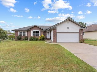 4091 W Portland St, Springfield, MO 65807