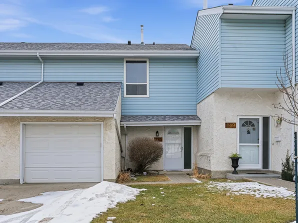 221 Callingwood Pl NW, Edmonton, AB T5T 2C6