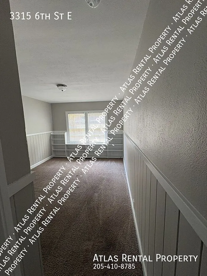 Beautiful 3 Bedroom Home with Lots of Character. Appliances Included! — Photo 4