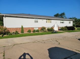 1102 Miller St #C, Washington, IL 61571