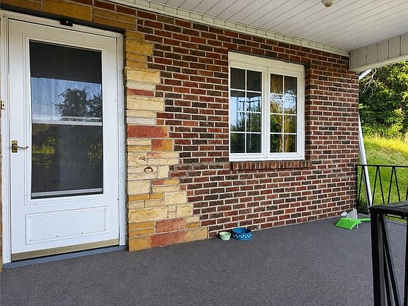 3rd image of 5121 Atchison Rd
