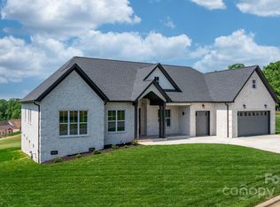 4227 Holly Cir NE, Conover, NC 28613